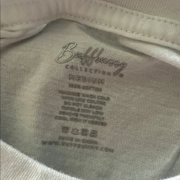 M Buffbunny crop top - Picture 3 of 3